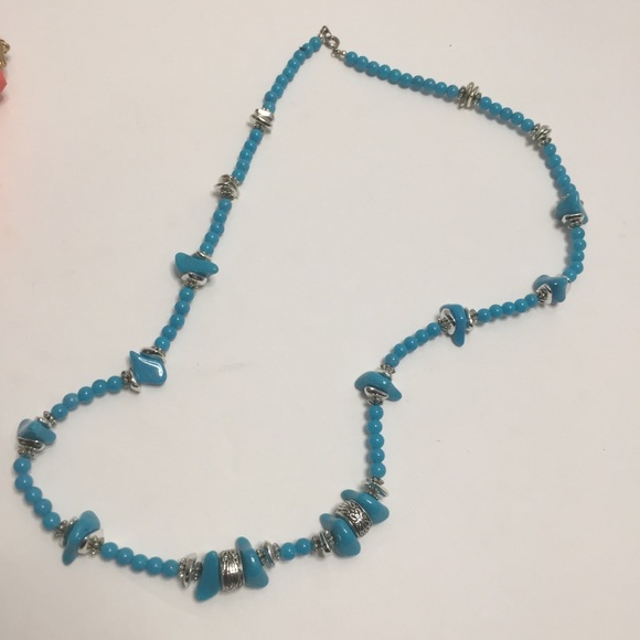 Beaded Necklace Set - Picture 4 of 6